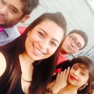 Meet your Posher, Moises